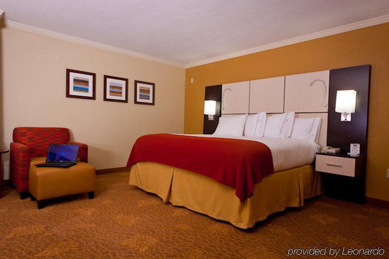 Holiday Inn Express Hotel & Suites Ft. Lauderdale-Plantation By Ihg Rom bilde
