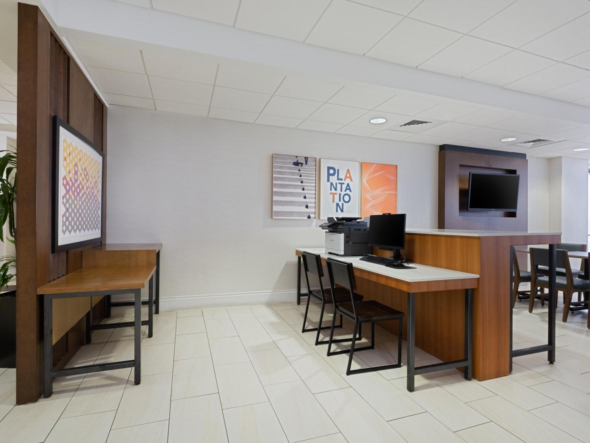 Holiday Inn Express Hotel & Suites Ft. Lauderdale-Plantation By Ihg Eksteriør bilde